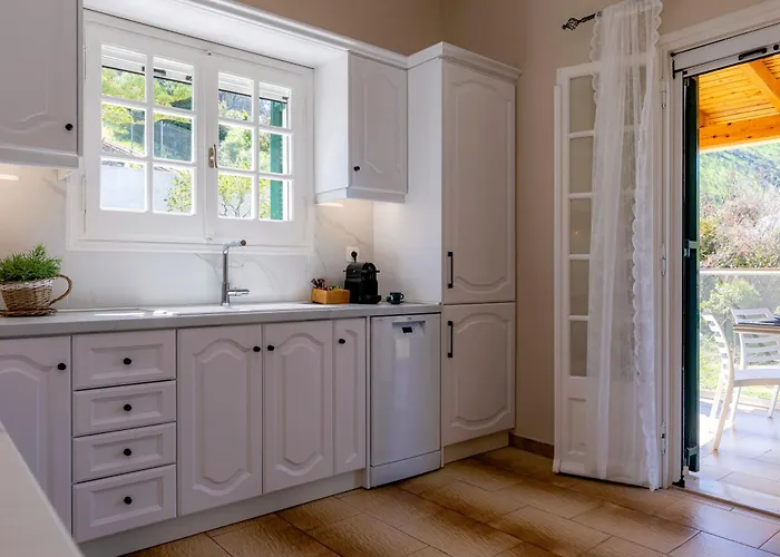 Apartament Alisachni 2nd Floor *