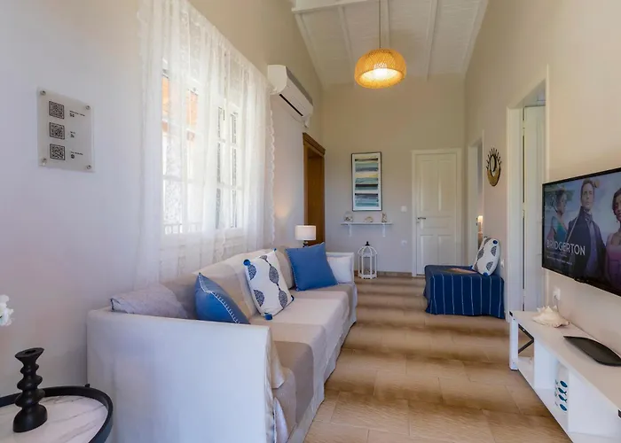 Alisachni 2nd Floor * Απραός